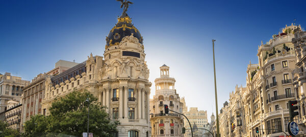 oitsa-europa-basica-edificio-metropolis-gran-via-madrid-espana