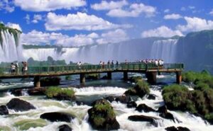 GLACIARES LAGOS & CATARATAS 2026 – 2027