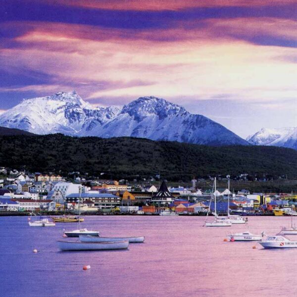 TIERRA DEL FUEGO & GLACIARES 2026 – 2027